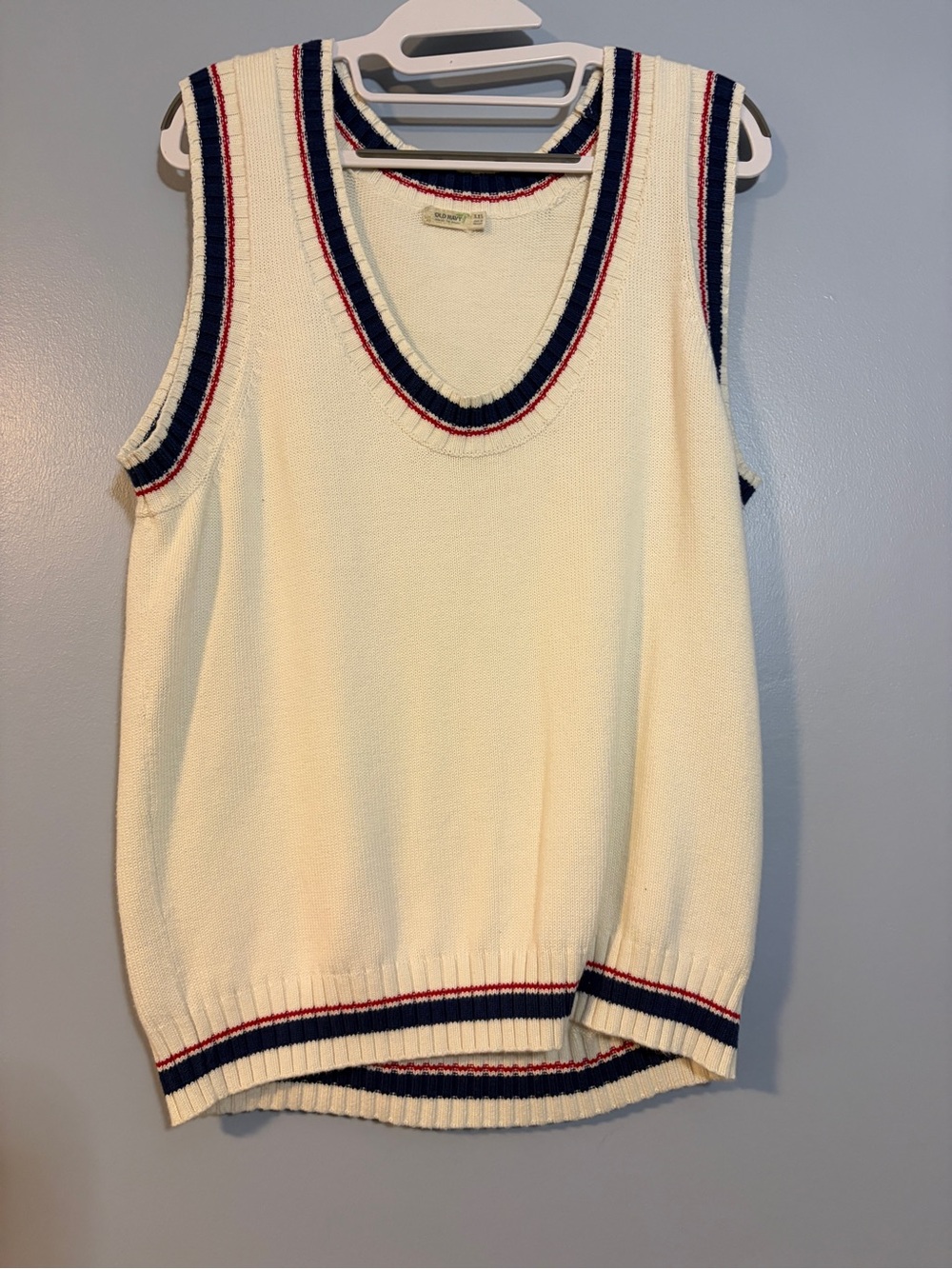 Old Navy Cream V-Neck Knit Sweater Tank with Navy & Red Trim